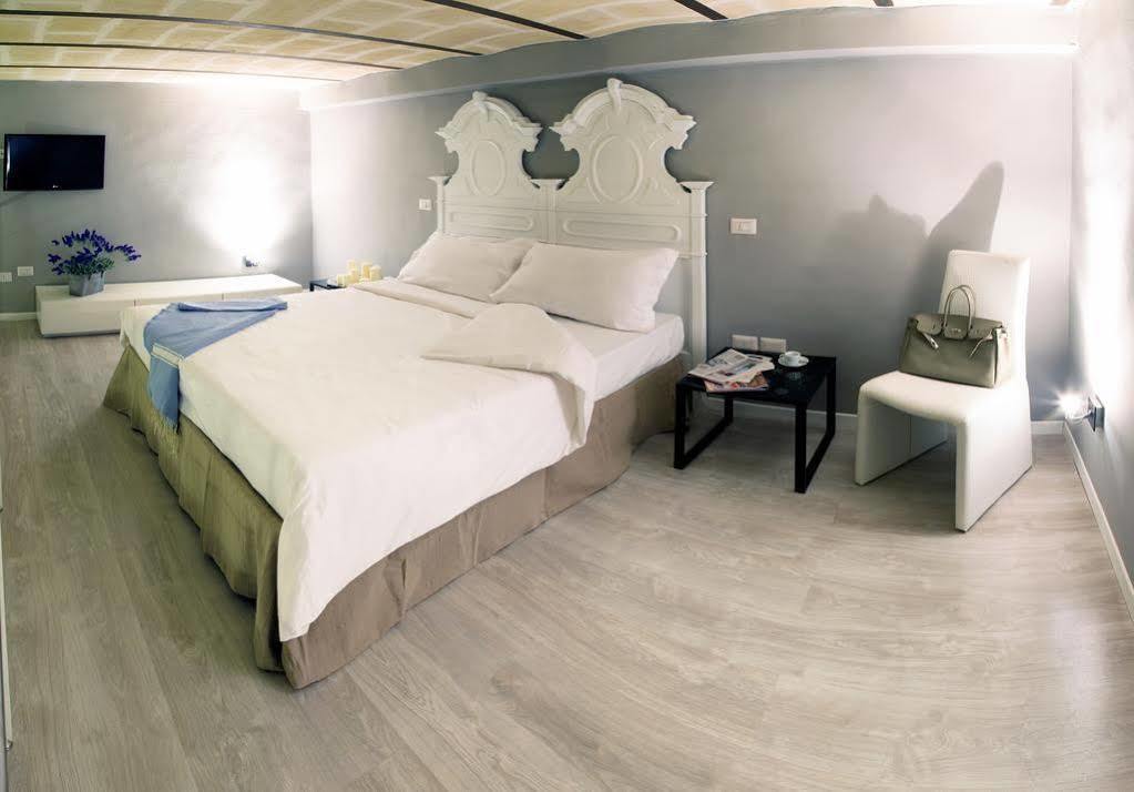 Bed and Breakfast Palazzo Belsanti Лечче Экстерьер фото